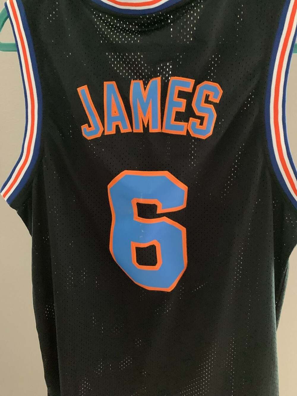 Champion Tune Squad LeBron James #6 Space Jam Basketball Jersey - Picture 5 of 7